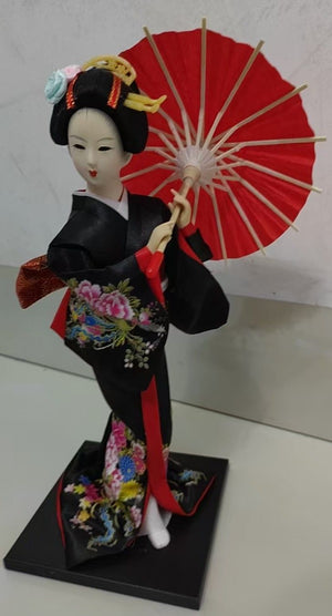 Japanese Gheisha statue in kimono