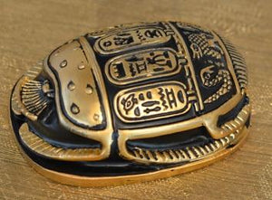 Objet d'artisanat égyptien : le scarabée